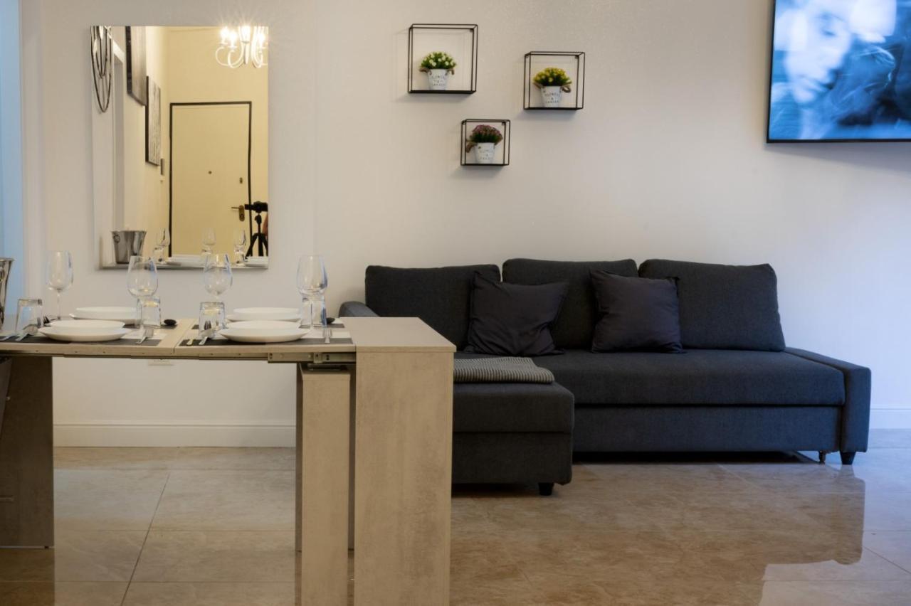 San Babila - Luxury Milanese Apartment Exteriör bild