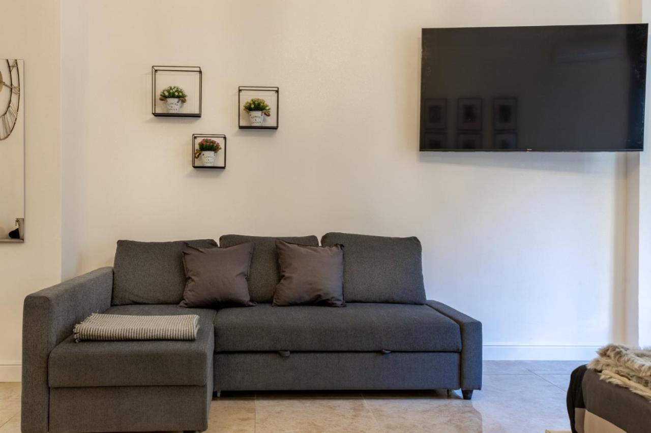 San Babila - Luxury Milanese Apartment Exteriör bild