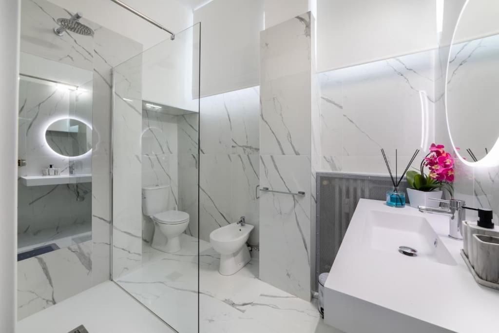 San Babila - Luxury Milanese Apartment Exteriör bild