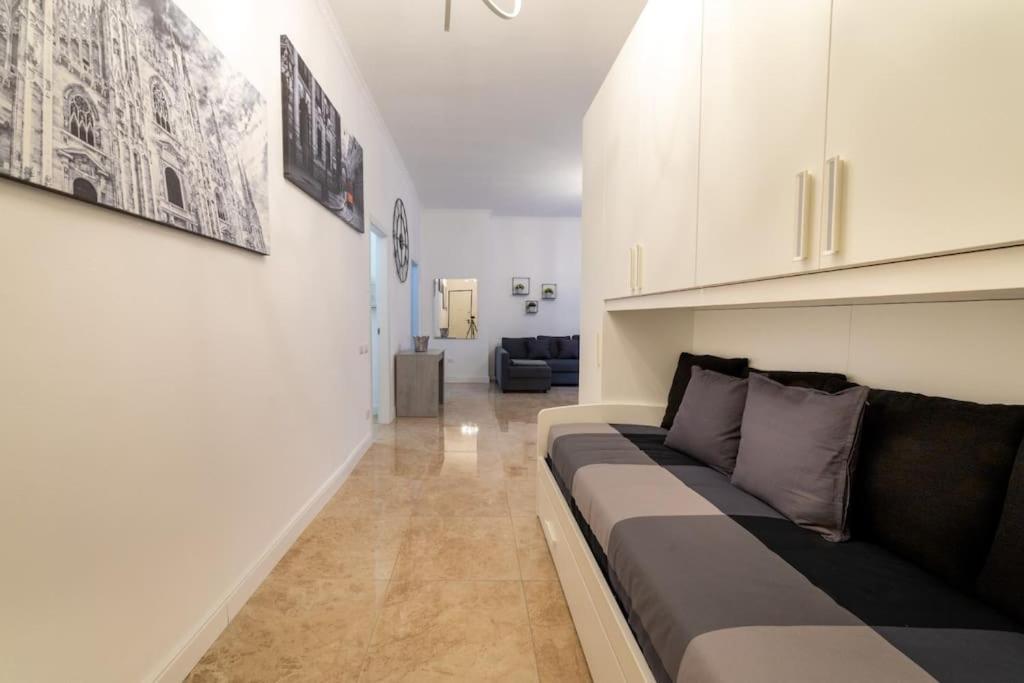 San Babila - Luxury Milanese Apartment Exteriör bild