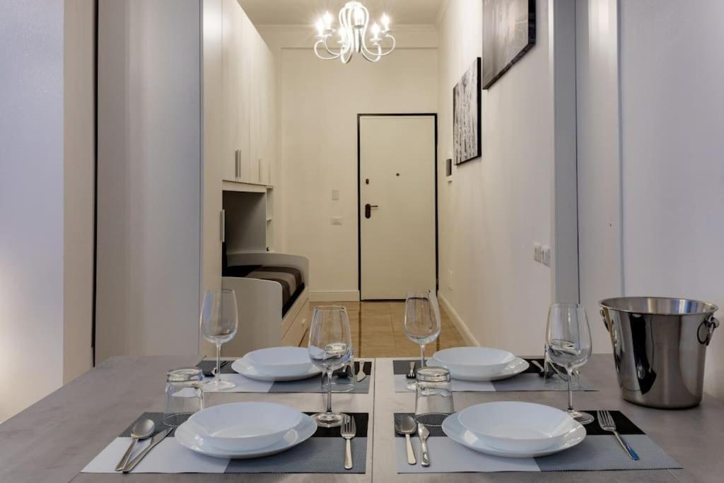 San Babila - Luxury Milanese Apartment Exteriör bild